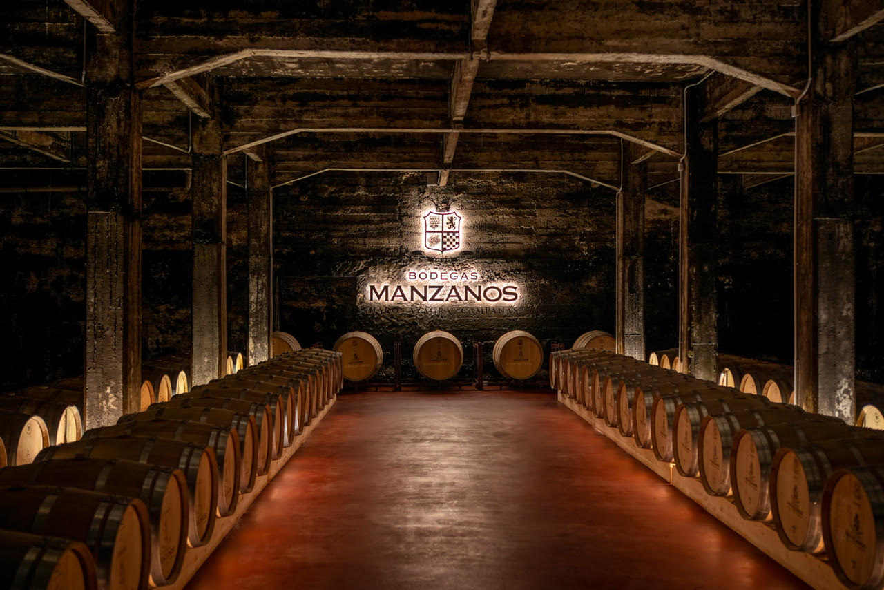 Guía Peñín de Enoturismo Bodegas Manzano Peñín El nuevo Peñín