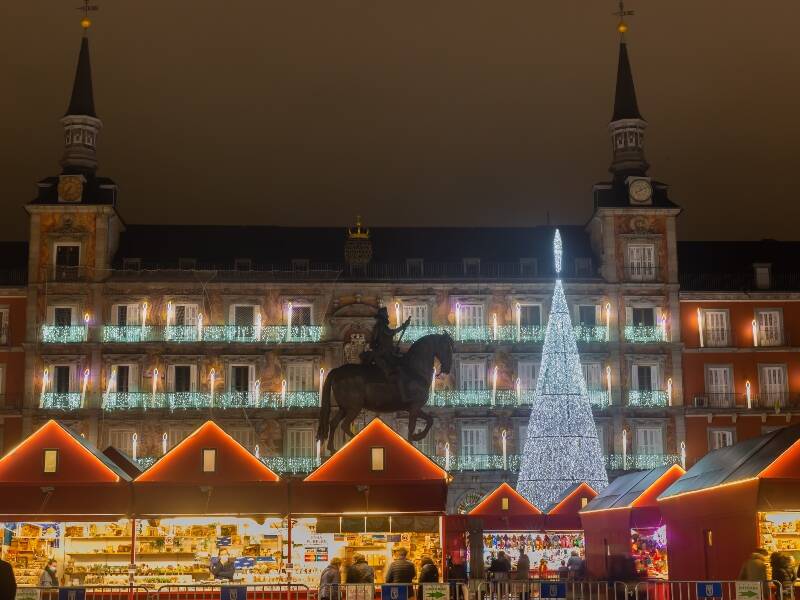 Foto mercadillo navideño Plaza Mayor Madrid