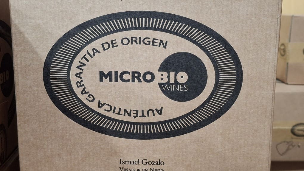 Bodega Microbio: micro-producciones, aprovechando la bio-diversidad del vi&ntilde;edo.