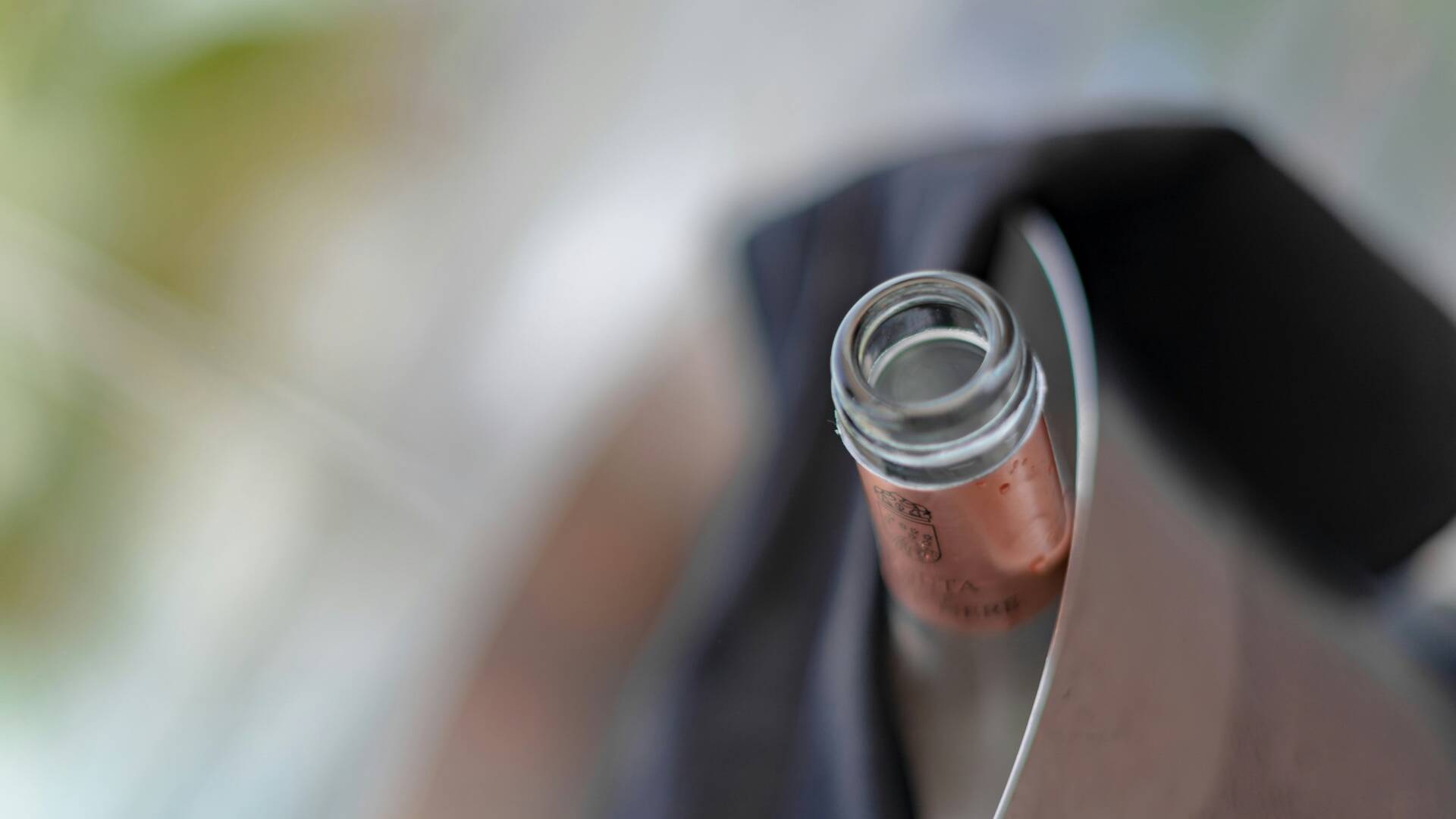 El problema llega cuando tenemos un vino abierto; aqu&iacute; el escenario cambia.